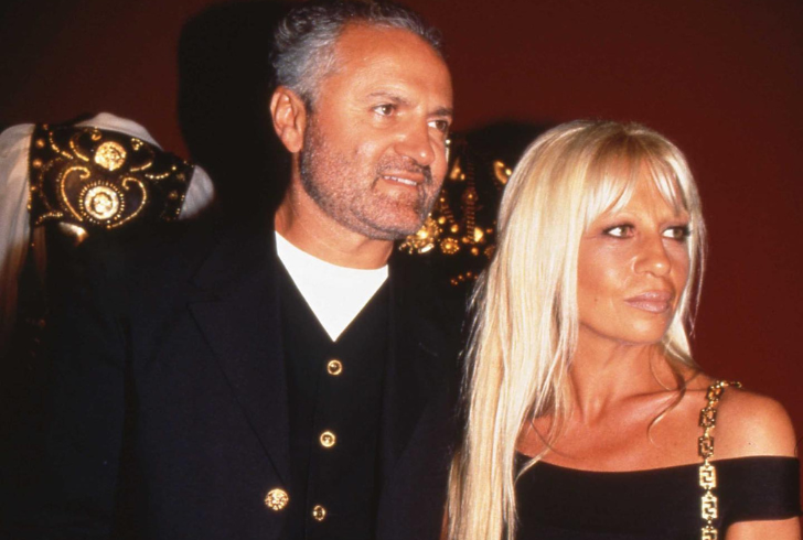 Donatella Versace's facial features before and after plastic surgery was a subject of speculation and intrigue.