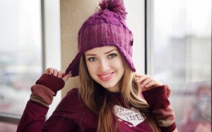 Cute-Girls-Mood-Smile-Hat-Winter-HD-Wallpaper