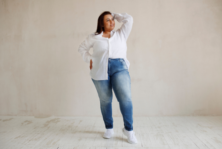 Fashion Styles for Plus Size: Dark wash jeans with slim straight cut